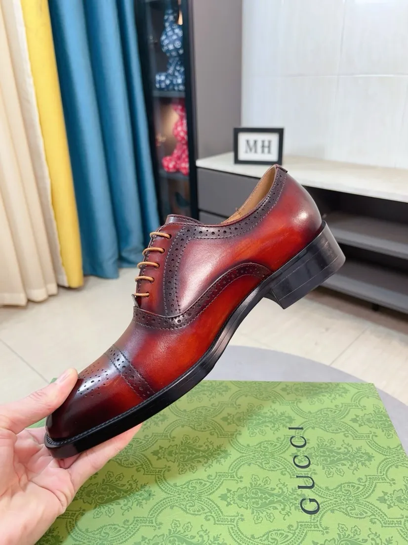 Factory price 500🌹🌹 [GUCCI Gucci] A new style of formal men's leather shoes is coming~ The original quality upper is made of cowhide imported from Italy + soft and delicate leather, comfortable and soft first-layer cowhide lining, rubber wear-resistant outsole, the shoe shape is dignified and domineering, and the luxury charm cannot be concealed! The natural and free nouveau riche leads the trend. Code number: 38-44